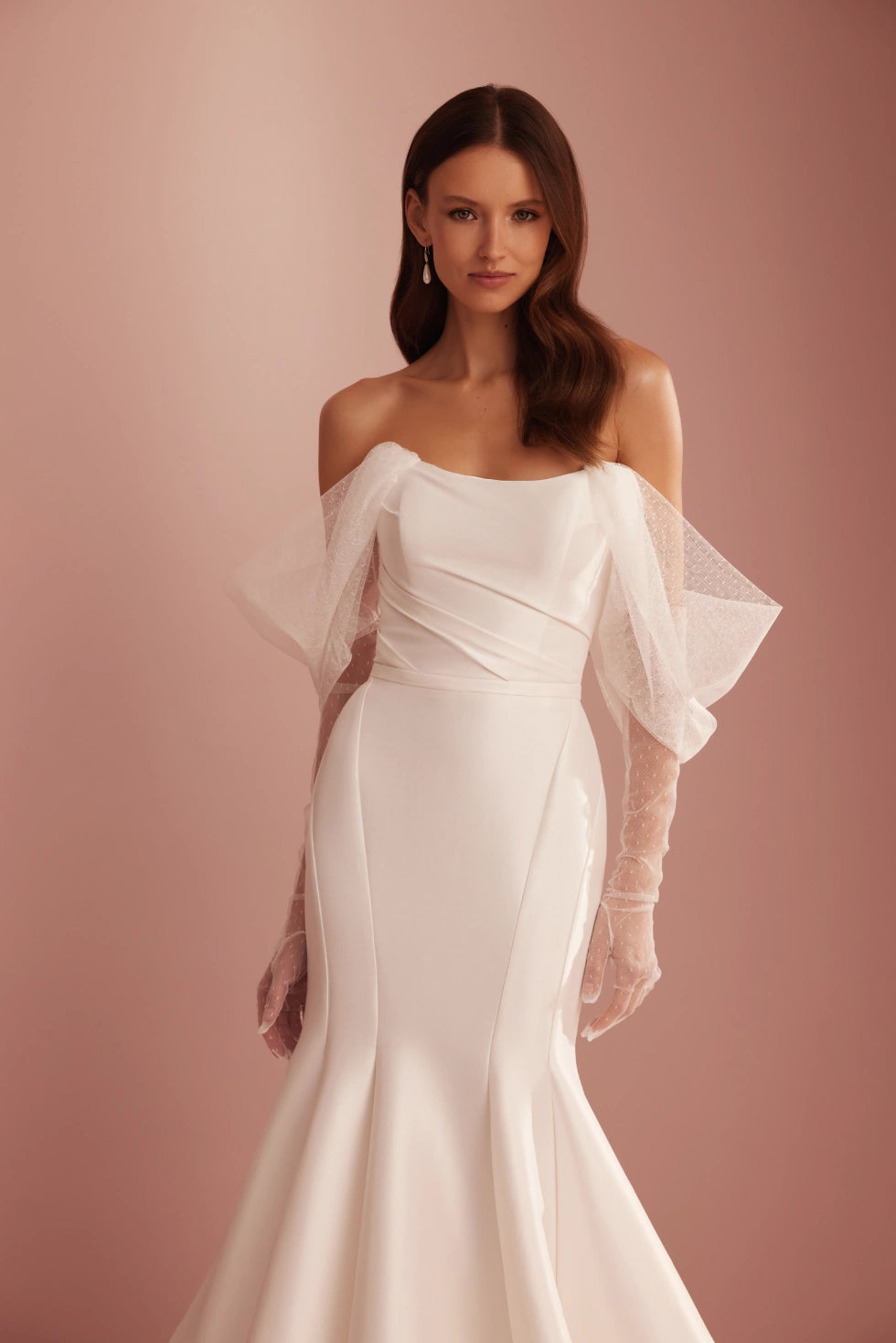 How to Choose the Perfect Jewelry for Your Wedding Dress: A Guide for How to Choose the Perfect Jewelry for Your Wedding Dress: A Guide for