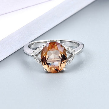 Zultanite gemstone ring color change