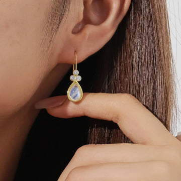 A Complete Guide to Buy Diamond Earrings in Local Markets