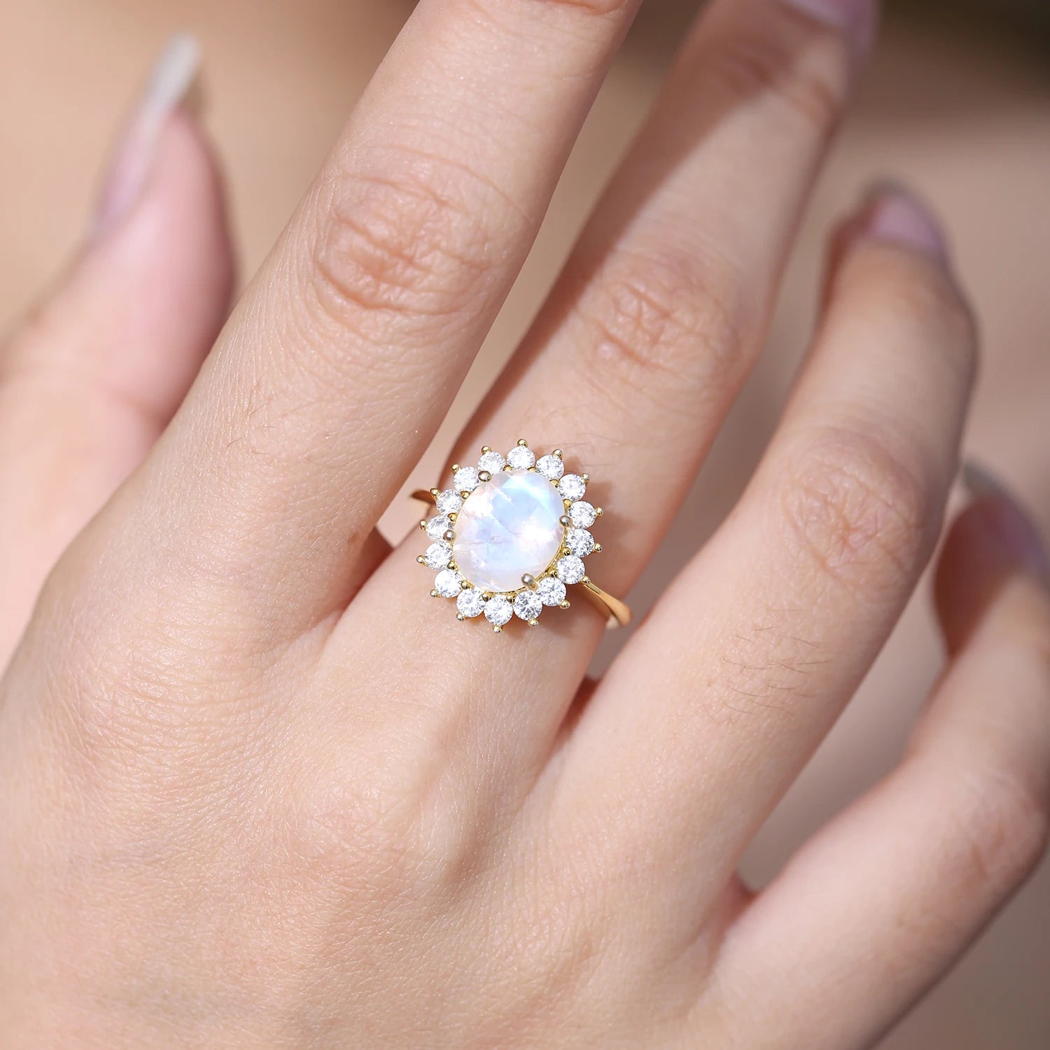 What is moonstone? Properties, meaning, healing properties, benefits and jewelry Rosery Poetry