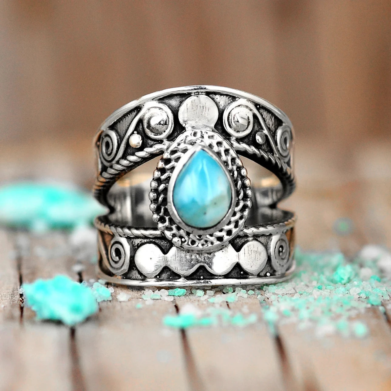 Larimar meaning: What is larimar and its healing properties?