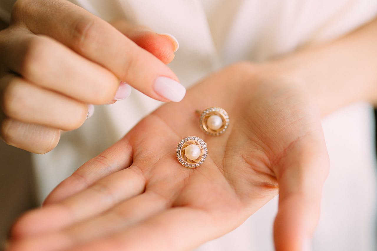 10-Must-Have-Accessories-Every-Mother-Should-Own Rosery Poetry