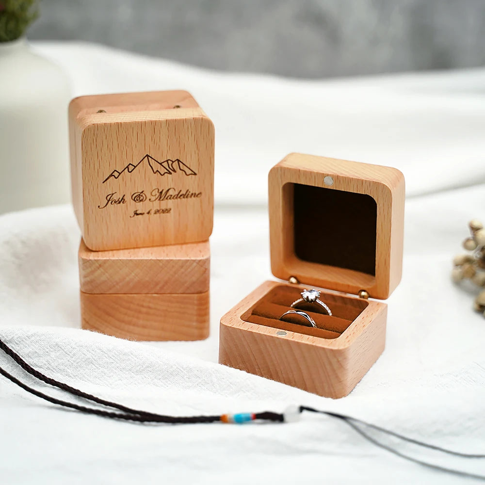 Ringbox aus Holz, quadratisch, individuelle Verlobungsringbox