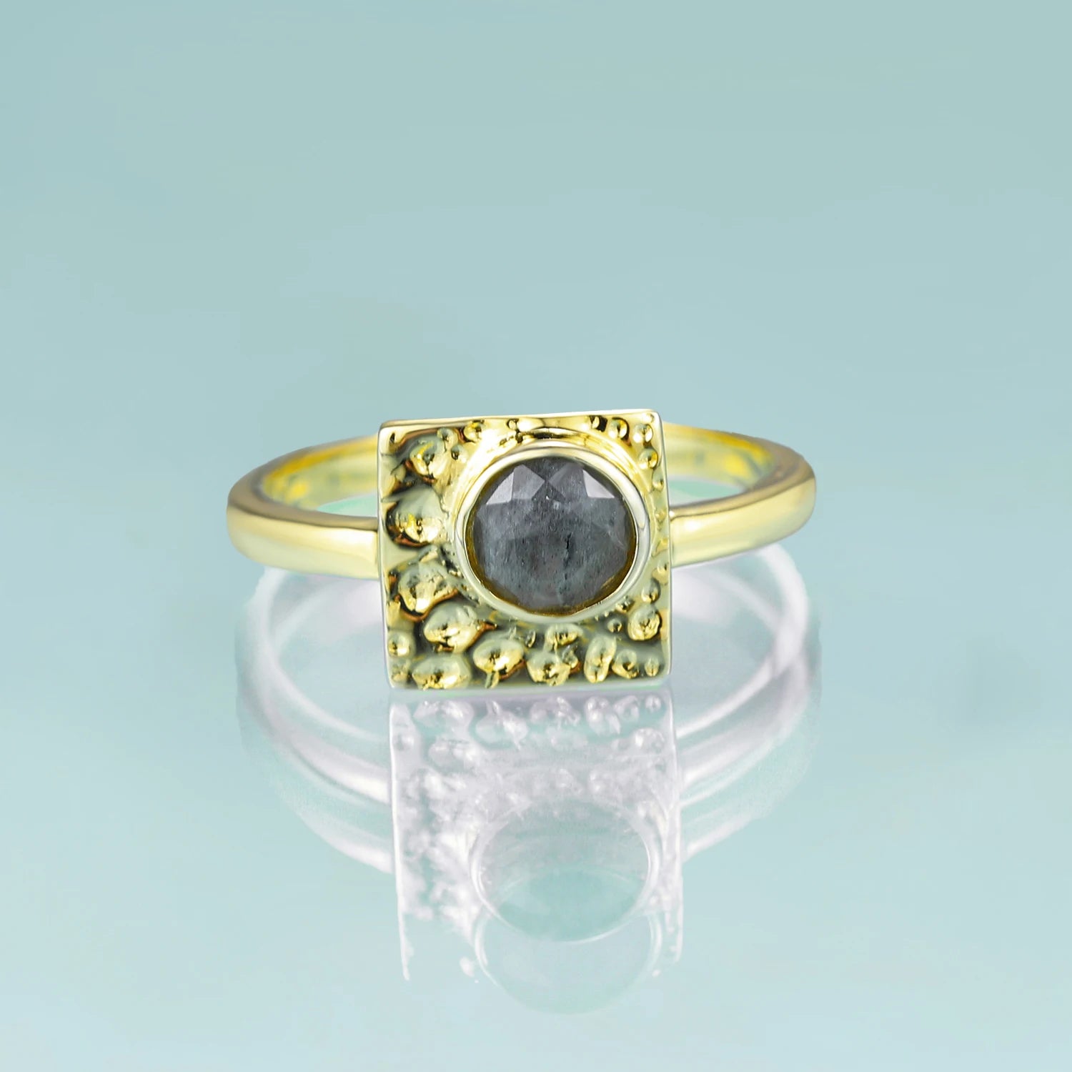 Labradorite ring vintage style sterling silver with a genuine labradorite stone