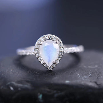 Sterling silver and moonstone ring with a teardrop moonstone vintage style