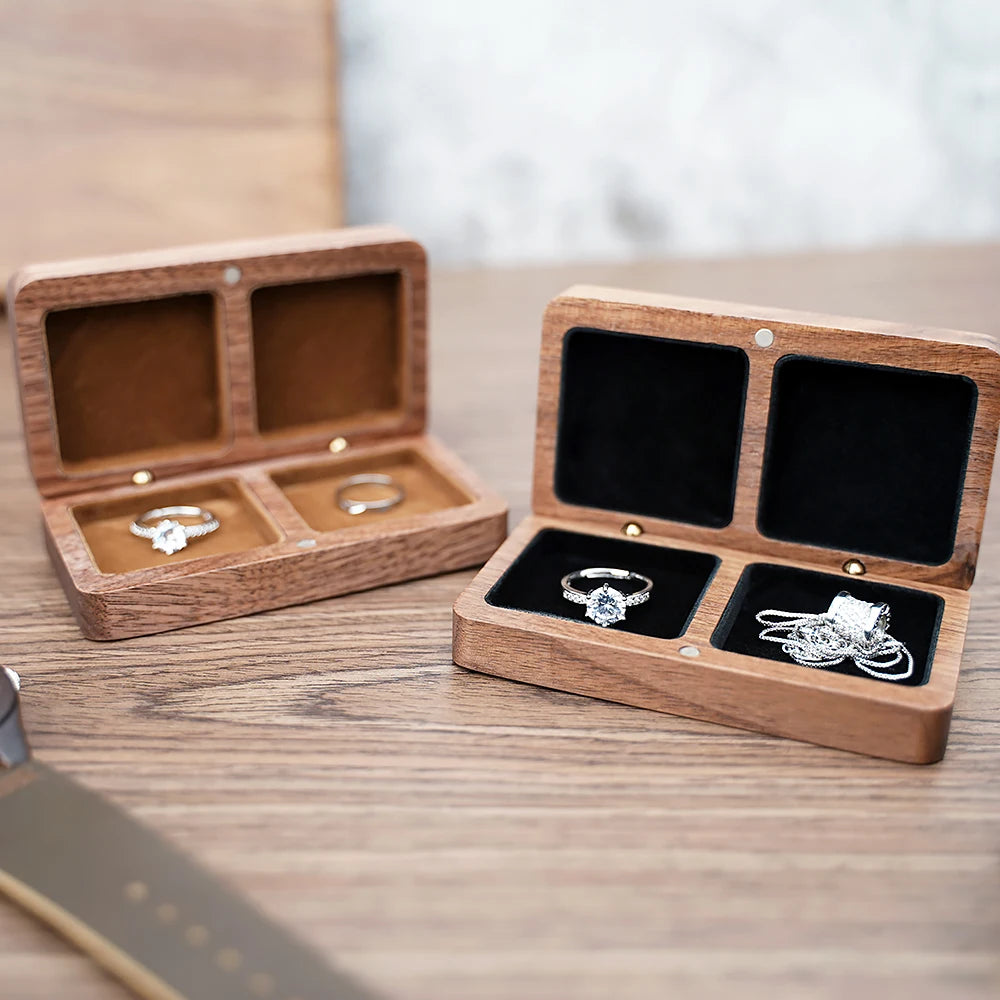 Caja para anillos de boda con dos ranuras fabricada en madera de nogal