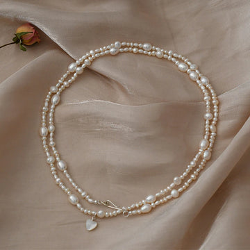 Collana di perle a doppio filo
