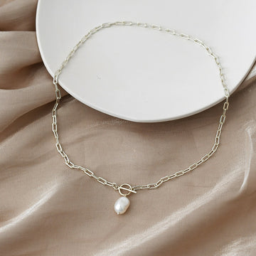 Pearl chain necklace DejaChic