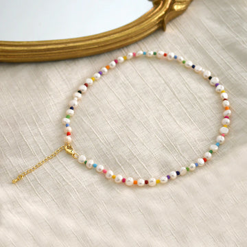 Colorful pearl bead choker