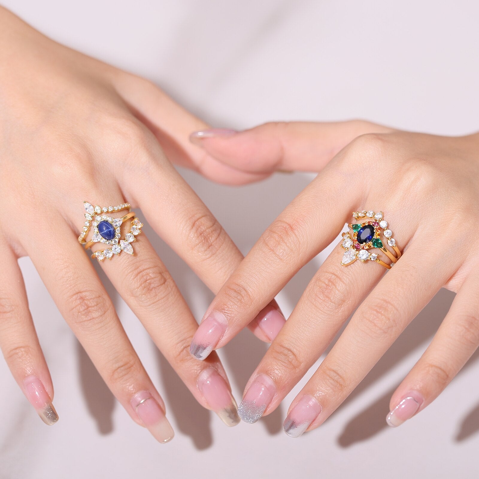 Blue sapphire ring with emerald art deco vintage style colorful ring