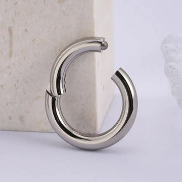 Large gauge piercing septum piercing implant-grade titanium 2G 4G 6G 8G 12G hinged segment ring Ashley Piercing Jewelry