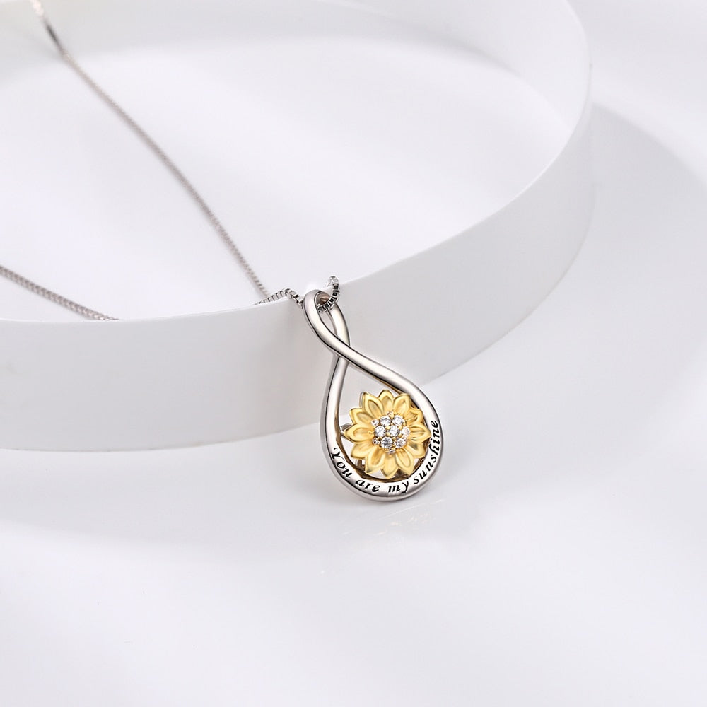 Anxiety necklace with a sunflower in sterling silver Rosery Poetry