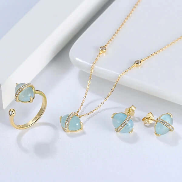 Aquamarine pendant necklace oval thejoue