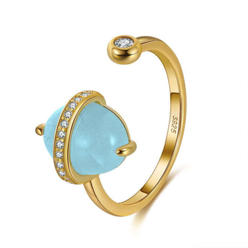 Oval shaped aquamarine ring