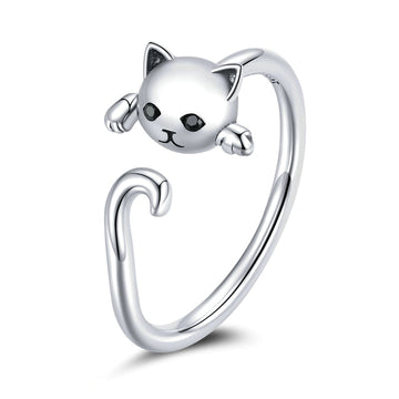 Bonito anillo de gato plateado.