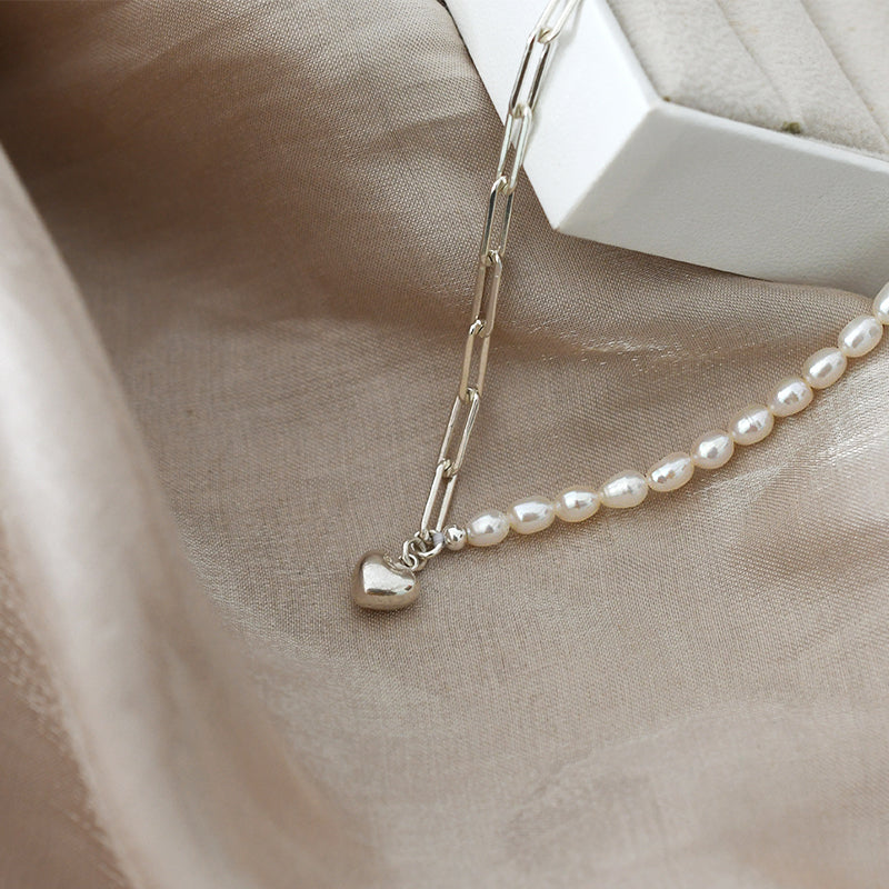 Pearl-necklace-with-a-sweet-heart-pendant DejaChic